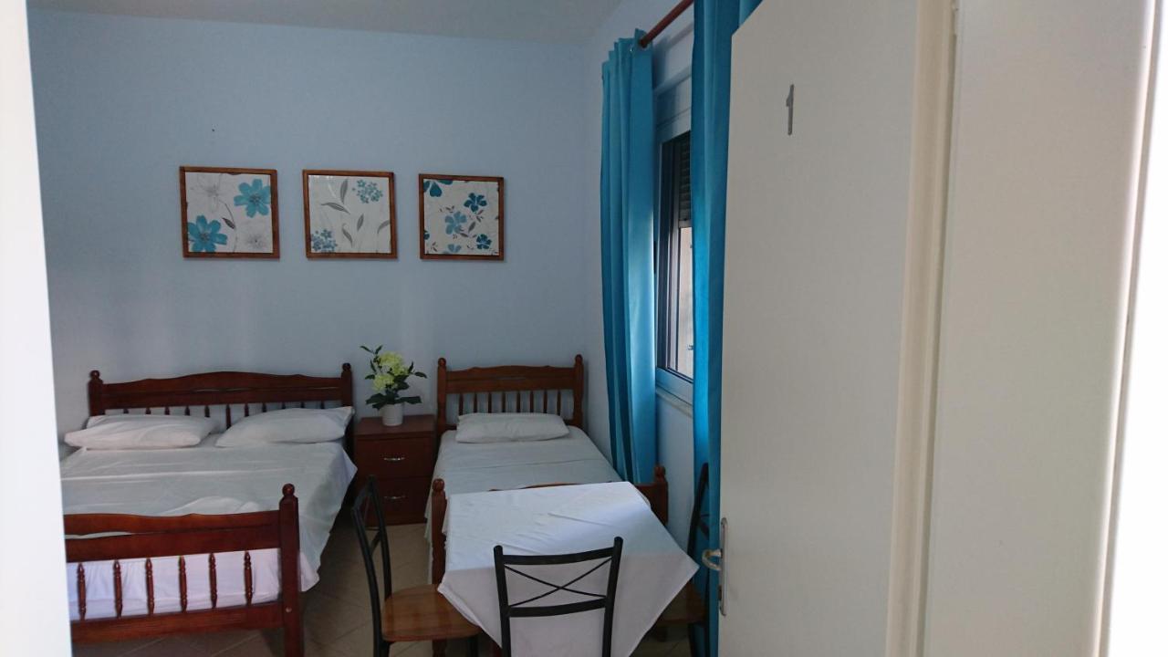 Kulla E Vekut Appartamento Durrës Esterno foto
