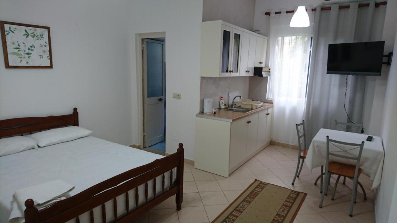 Kulla E Vekut Appartamento Durrës Esterno foto