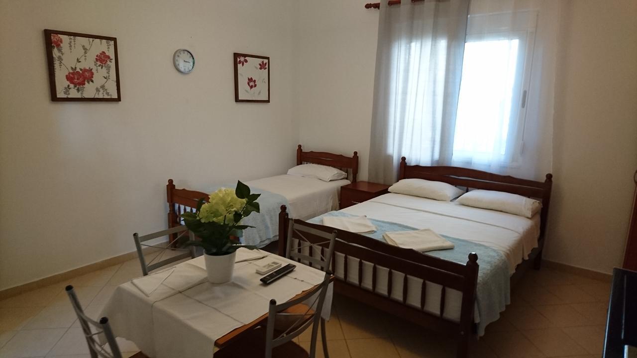 Kulla E Vekut Appartamento Durrës Esterno foto