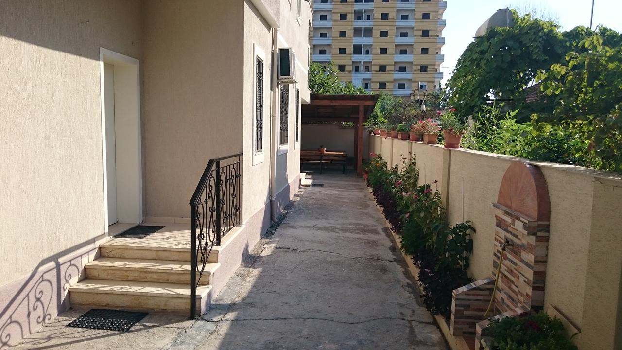 Kulla E Vekut Appartamento Durrës Esterno foto