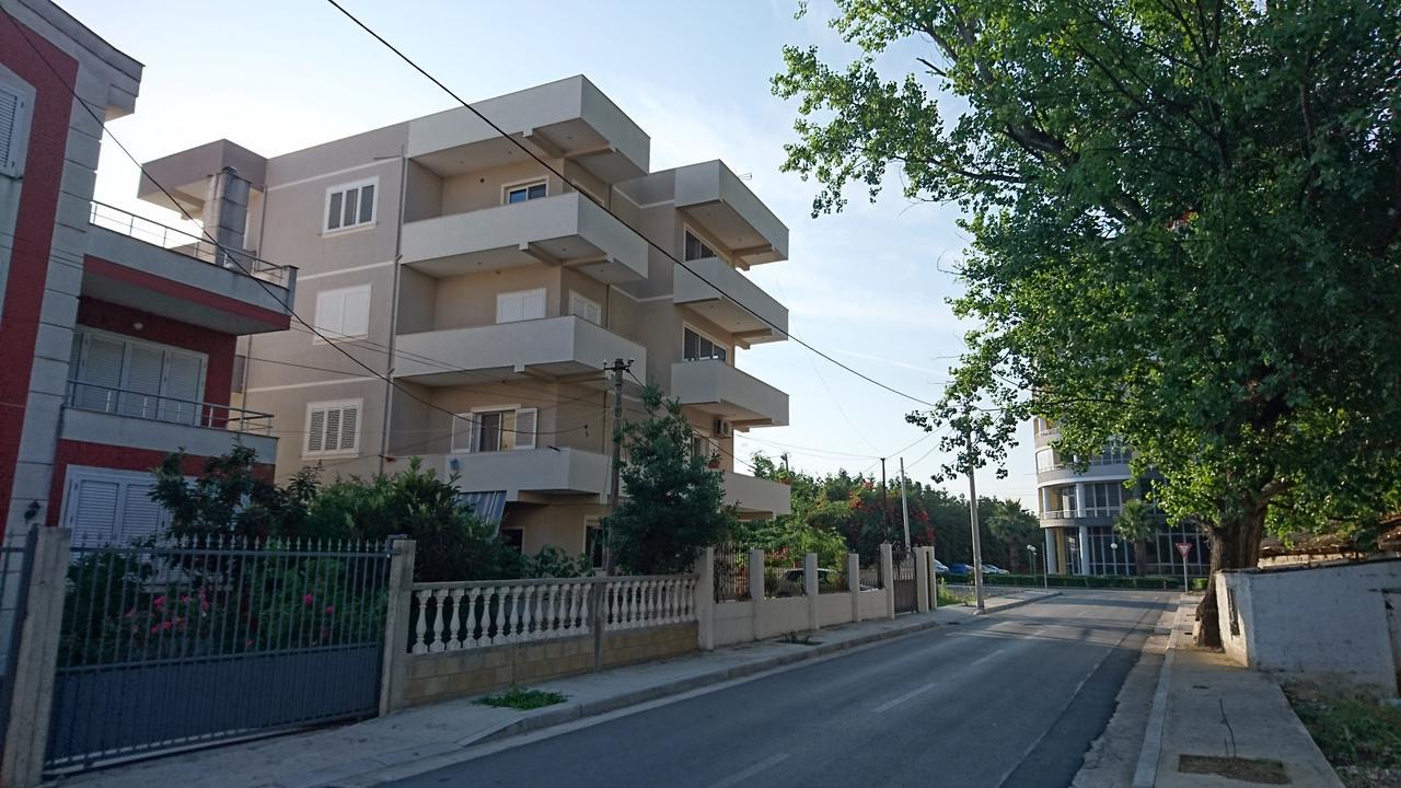 Kulla E Vekut Appartamento Durrës Esterno foto