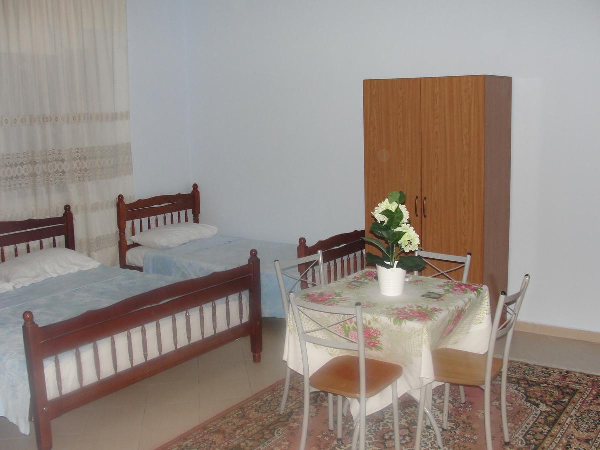Kulla E Vekut Appartamento Durrës Esterno foto